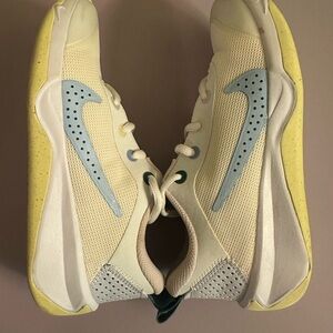 Nike (GS) Omni Multi-Court ‘Citron Tint Cobalt Bliss’